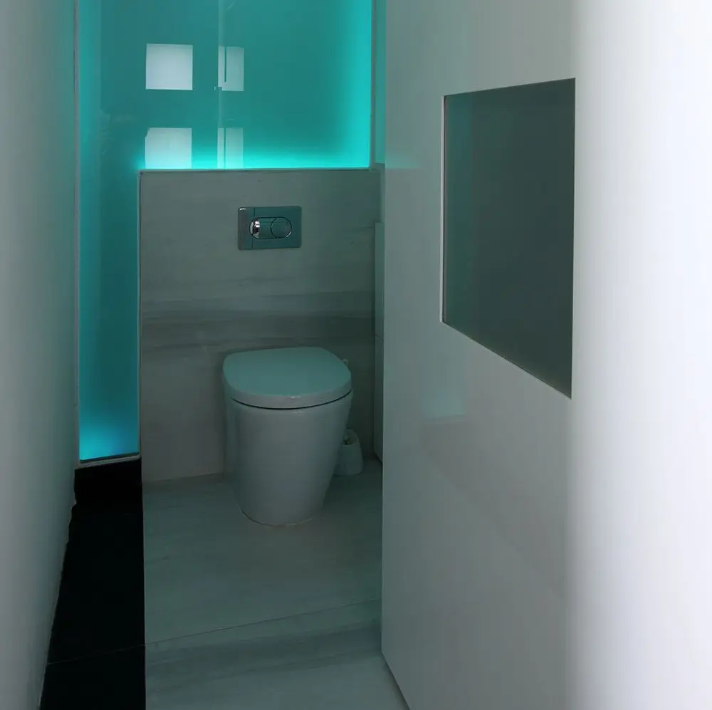 Shower Room — photo 1
