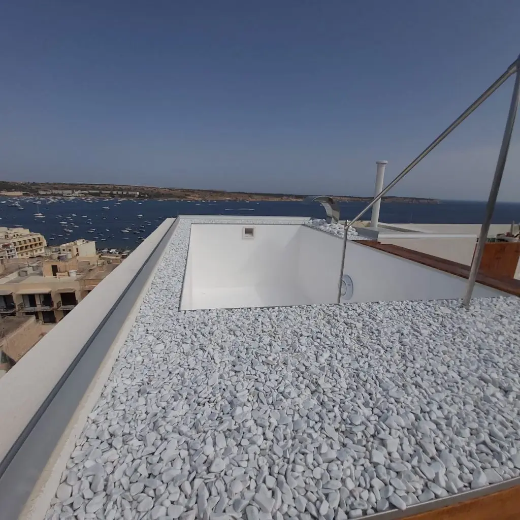 Rooftop Jacuzzi — photo 1