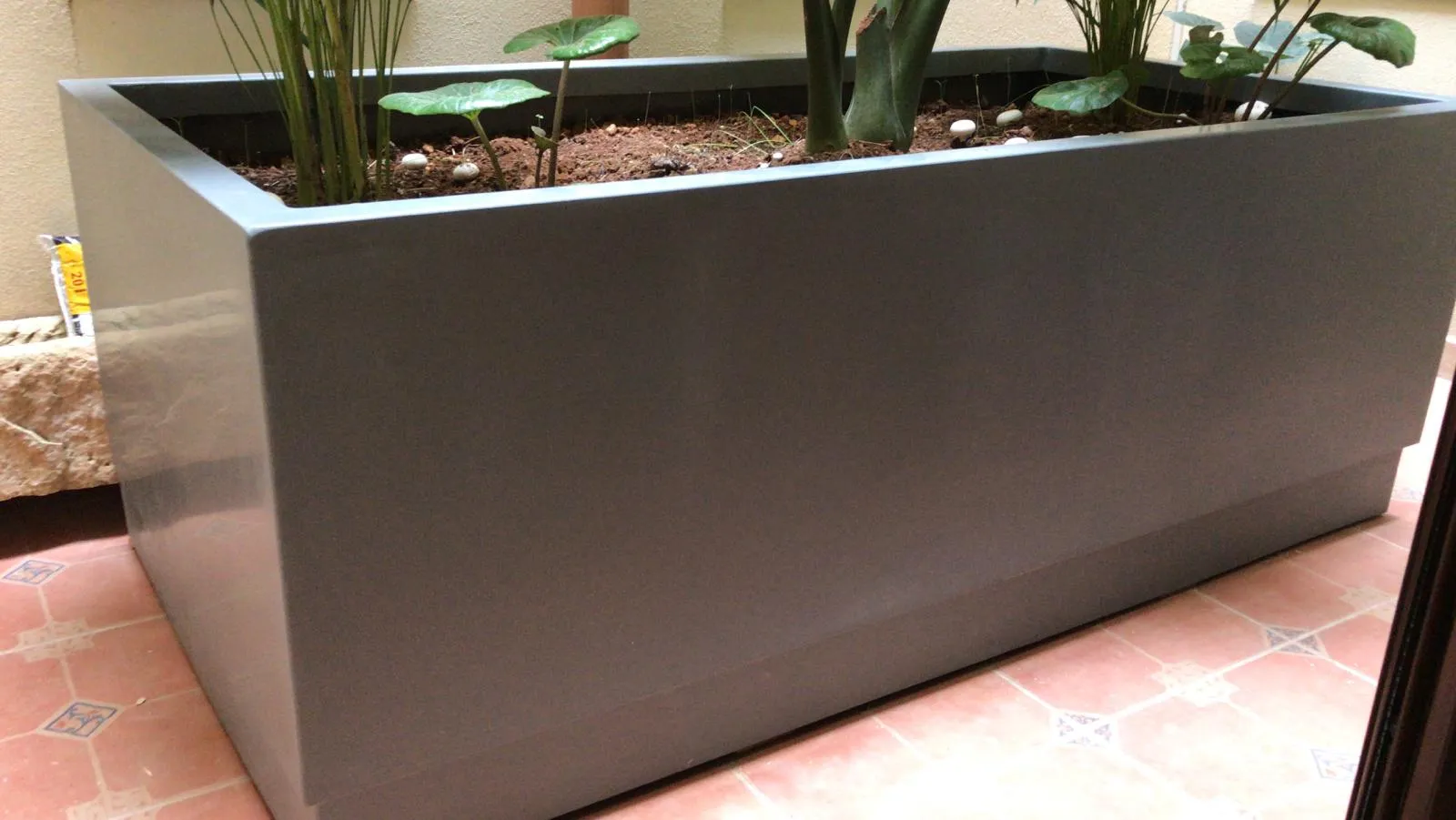 Planter — photo 2